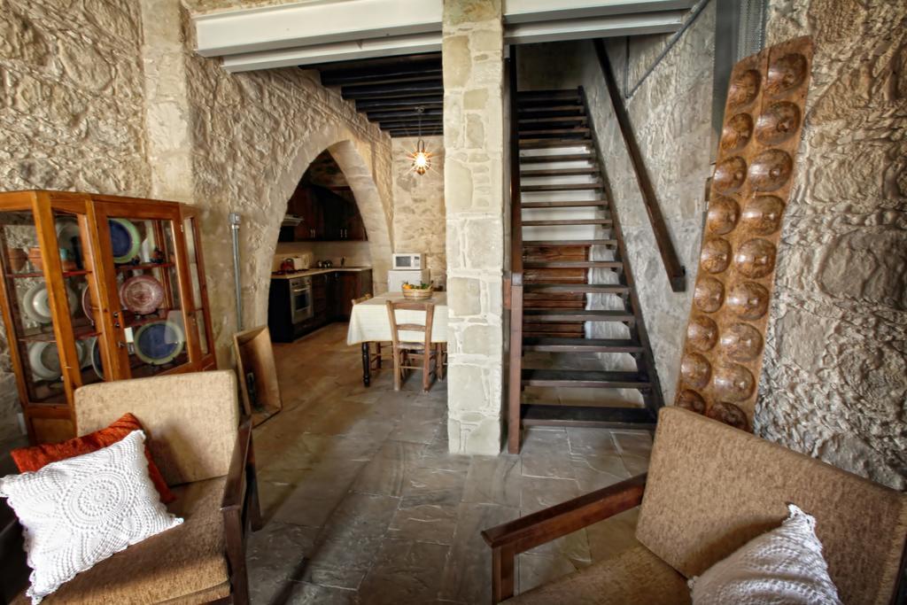 Leonidas Village Houses Goudhi 외부 사진
