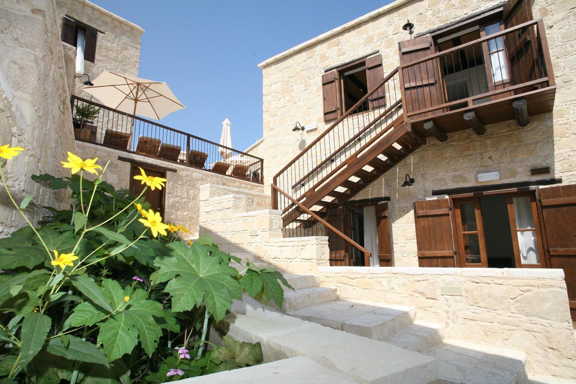Leonidas Village Houses Goudhi 외부 사진