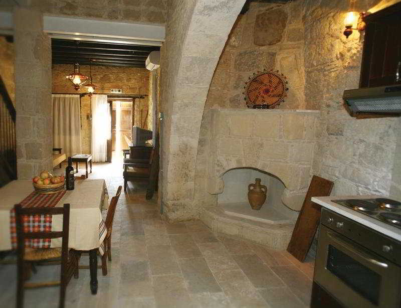 Leonidas Village Houses Goudhi 외부 사진