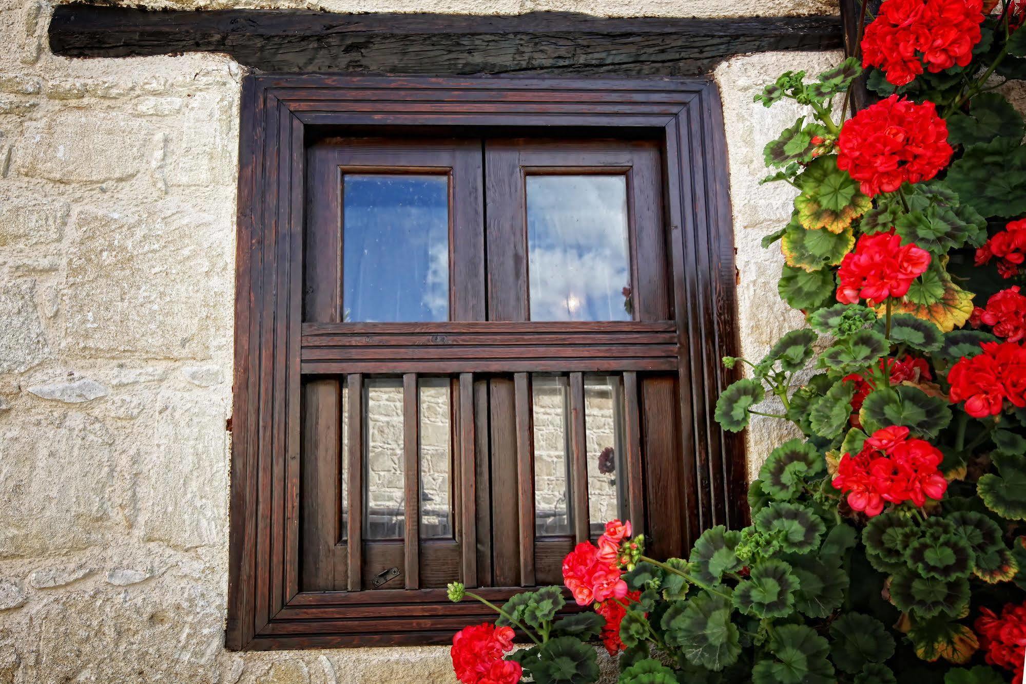 Leonidas Village Houses Goudhi 외부 사진