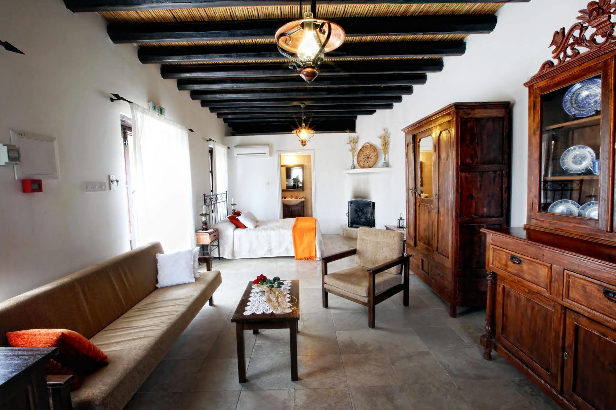 Leonidas Village Houses Goudhi 외부 사진