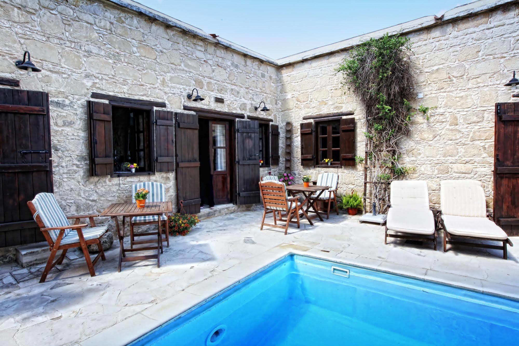 Leonidas Village Houses Goudhi 외부 사진