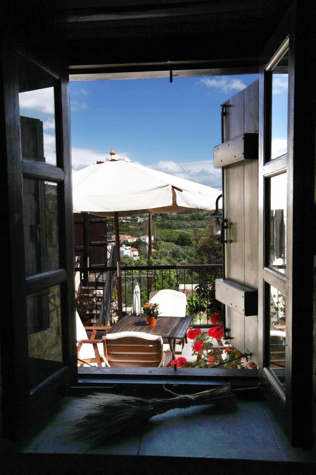 Leonidas Village Houses Goudhi 외부 사진